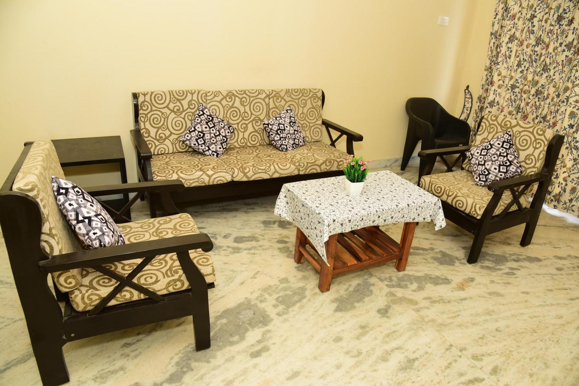 ורקה Coconut Grove Holiday Apartment מראה חיצוני תמונה